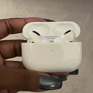 Apple AirPods Pro w/Apple Care